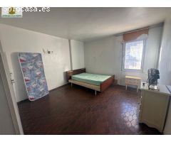Gran piso duplex para reformar de 160m, centrico y al lado de la playa de Levante. Benidorm.