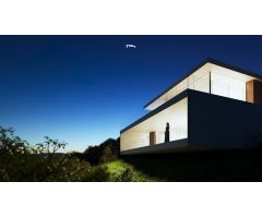 VILLA DE LUJO DE OBRA NUEVA CON VISTAS AL MAR EN MORAIRA