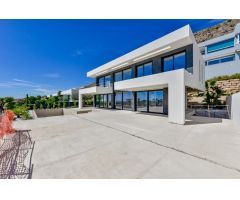 VILLA DE LUJO EN FINESTRAT CON VISTAS AL MAR