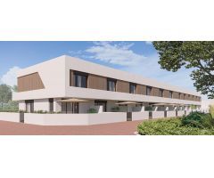Casas adosadas y casas adosadas en esquina de nueva construcción en Pilar de la Horadada