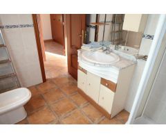 Chalet en Venta en Bergondo, La Coruña