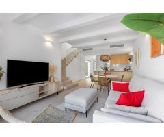 ÚNICA Y EXCLUSIVA VIVIENDA CON JARDÍN EN DOLORES