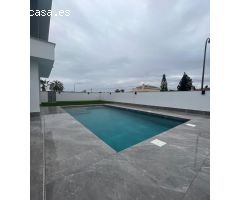 VILLA DE LUJO EN EL CENTRO DE CIUDAD QUESADA