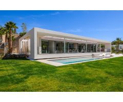 Villa en Venta en Dehesa de campoamor, Alicante