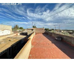 Chalet Espacioso en San Vicente del Raspeig - Oportunidad de Reformar a tu Gusto