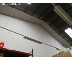 Nave 473m2 con oficinas en Ctra. Ocaña.