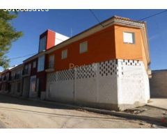 Venta LOTE  16 Pisos + 16 Garajes en Calle FUENTE DEL PINO Nº 81 Jumilla (Murcia)
