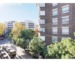 PISO EXTERIOR CON ENCANTO EN LES TRES TORRES - SARRIÀ