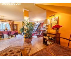 Chalet en Venta en Cambre, A Coruña
