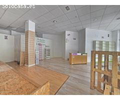 BAJO  COMERCIAL .  MUY  VISIBLE  EN ZONA DE  MUCHO  PASO