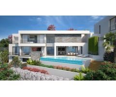 Villa de Lujo en Venta en Benalmádena Costa, Málaga