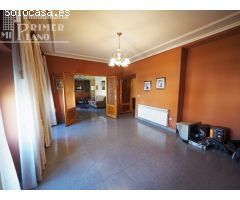 Espectacular vivienda en C/Socuellamos, con 3 dormitorios, 1 baño, garaje para 4 coches