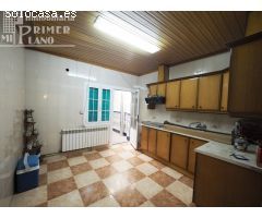 Espectacular vivienda en C/Socuellamos, con 3 dormitorios, 1 baño, garaje para 4 coches