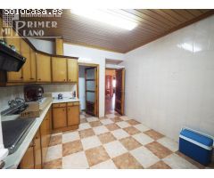 Espectacular vivienda en C/Socuellamos, con 3 dormitorios, 1 baño, garaje para 4 coches