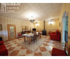 En venta Chalet de 13.934 m2 con 246 m2 construidos, junto a Ctra Villarobledo, por solo 130.000 €.