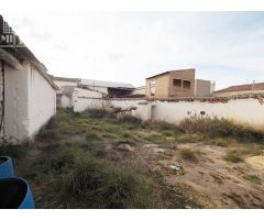 Casa en pleno centro de Argamasilla, para reformar o como solar con 723 m2 y 15 m de fachada