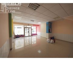 *Espectacular local comercial en c/Dña Crisanta, con 235 m2, baño con acceso de munusválido y patio*