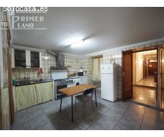 *Vivienda de planta baja en zona centro de Tomelloso con 248m2 de parcela, 4 dormitorios*