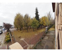 *¡OPORTUNIDAD EN ESQUINA! casa con 1188m2 de parcela y 745 m2 construidos en Argamasilla de Alba*