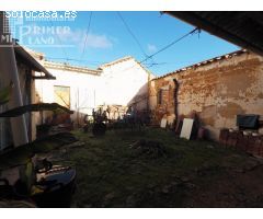 *Casa para solar junto a c/Espartero, con 200 m2 y 30,50 m de fachada en esquina por solo 65.000€*