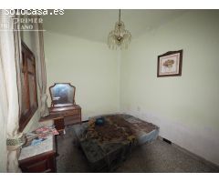 *Casa para derribar o reformar en c/Tetuan de 330 m2 con 8.70m de fachada, por solo 72.000€*