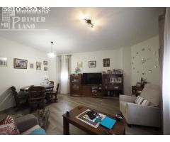 Se vende casa adosada semi-nueva junto a la avenida Juan Carlos I con excelentes calidades