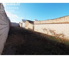 Se vende solar en la zona centro de Tomelloso junto a calle Isabeles, con 212 m2 y 7,50 de fachada