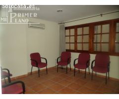LOCAL COMERCIAL EN CALLE D. VICTOR EN VENTA Y ALQUILER