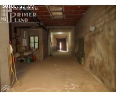 *Casa de 2 plantas, con garaje, en pleno centro de Tomelloso, junto a c/D.Victor Peñasco*