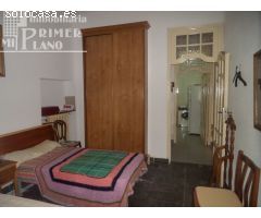 *Casa de 2 plantas, con garaje, en pleno centro de Tomelloso, junto a c/D.Victor Peñasco*