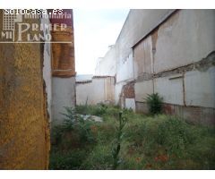 Se vende solar en calle Independencia, junto a Plaza de España, con 8,75 metros de fachad y 187 m2.