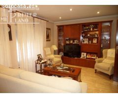 *¡OPORTUNIDAD! CASA DE 2 PLANTAS CON PATIO Y GARAJE, JUNTO A DON VICTOR PEÑASCO POR SOLO 145.000€*