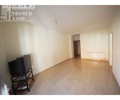 Piso nuevo a estrenar junto a calle Angel Izquierdo, de 3 dormitorios, 2 baños, patio y garaje