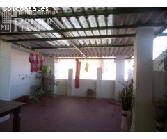 CASA + LOCAL EN AVDA ANTONIO HUERTAS CON ACCESO A DOS CALLES CON UNA SUPERFICIE DE TERRENO DE 396m2