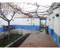 *CASA PARA REFORMAR / DERRIBAR EN ARGAMASILLA DE ALBA, POR 45.000€*