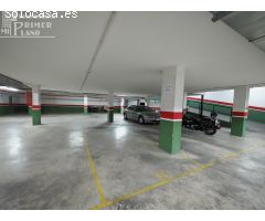 Plaza de garaje en venta junto a c/Emilio Castelar, de 14 m2, con puerta automática por solo 4.300€