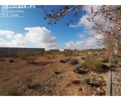 Se vende solar en esquina en el poligono los portales Tomelloso