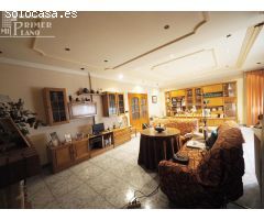 Piso de 283 m2, de 4 dorm, 2 baños, y plaza de garaje por solo 85.000 euros