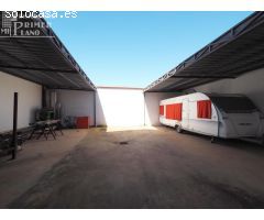 Se ofrece en venta una nave industrial ubicada en la zona de la Calle Príncipe Alfonso en Tomelloso