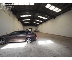 Se ofrece en venta una nave industrial ubicada en la zona de la Calle Príncipe Alfonso en Tomelloso