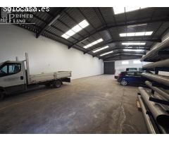 Se ofrece en venta una nave industrial ubicada en la zona de la Calle Príncipe Alfonso en Tomelloso
