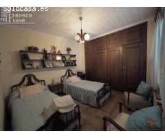 Casa de planta baja en D.Antonio Huertas de 394 m2 de superficie, 5 dorm, 2 baños, patio y garaje