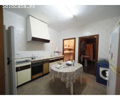 Casa de planta baja en Socuellamos con 310 m2 de superficie, de 3 dorm y garaje por solo 77.000