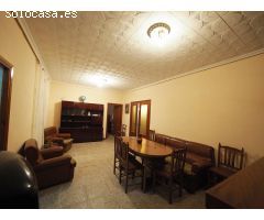Casa de planta baja en Socuellamos con 310 m2 de superficie, de 3 dorm y garaje por solo 77.000
