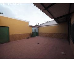 Casa de planta baja en Socuellamos con 310 m2 de superficie, de 3 dorm y garaje por solo 77.000