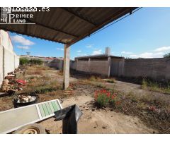 Se vende solar de 398 metros cuadrados y 12 metros de fachada junto a Juan Carlos I
