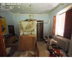 Se vende casa/solar de 325m2 con 16 metros de fachada