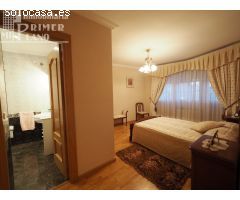 Espectacular vivienda, totalmente amueblada, con patio y garaje, en Juan Carlos I, por 169.000 Euros