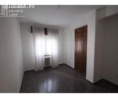 Piso de 3 habitaciones parking y 3 trasteros en pleno centro de Tomelloso