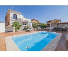 CHALET EN OTURA